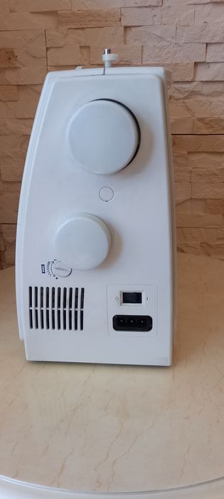 Швейна машина Bernina Bernette e 65