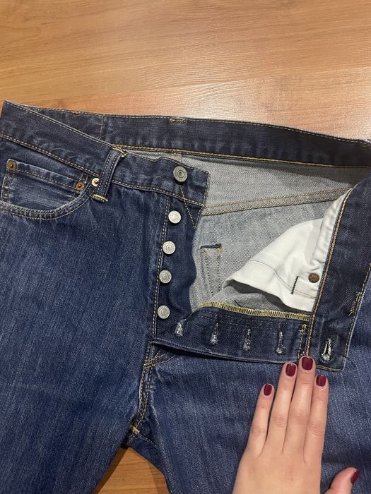 Calcas Levis em muito bom estado