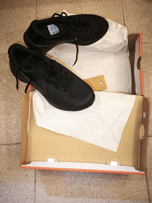 Sapatilhas Nike Revolution 7 novos