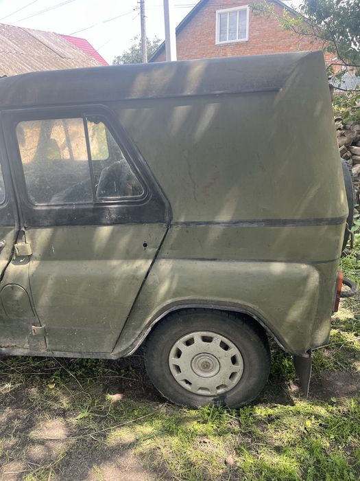 Продам автомобиль уаз