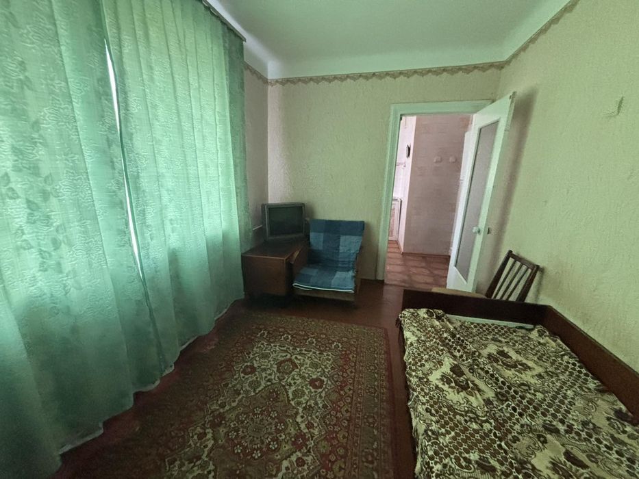 Продаю 2 кімнатну квартиру