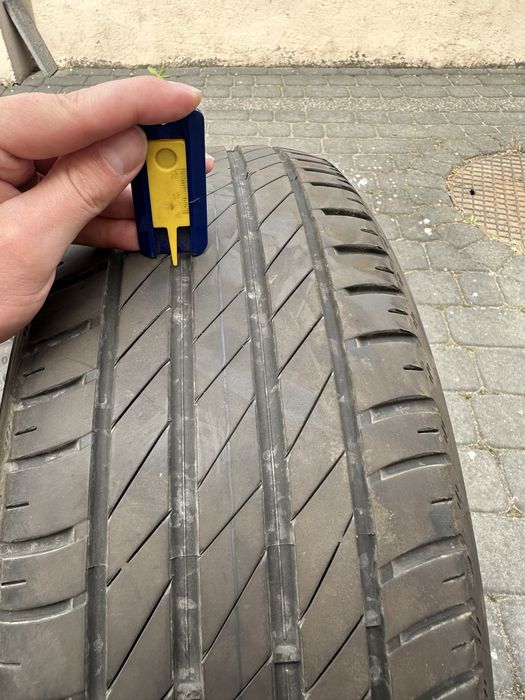 Sprzedam 2 opony letnie