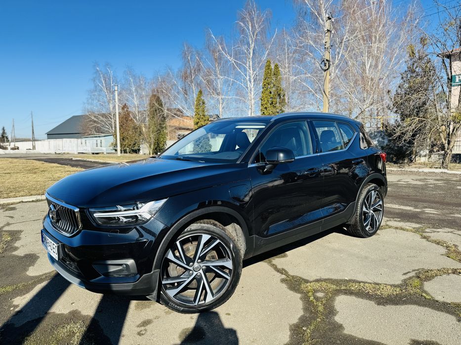 Volvo XC40 1.5PHEV AWD R-Design 2022рік Official