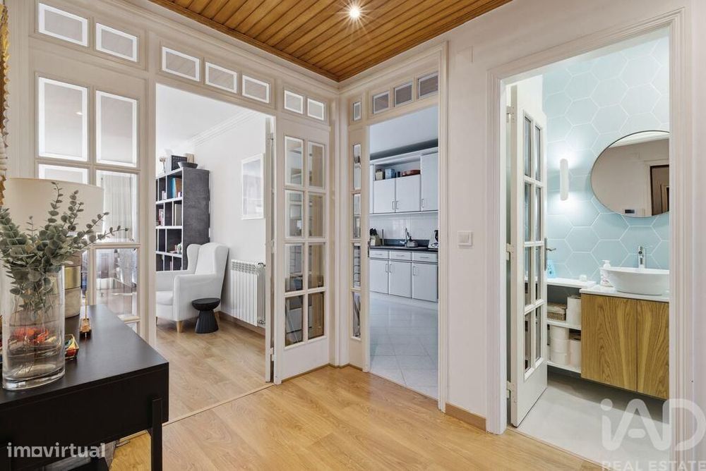 Apartamento T2 em Queluz e Belas de 107 m2