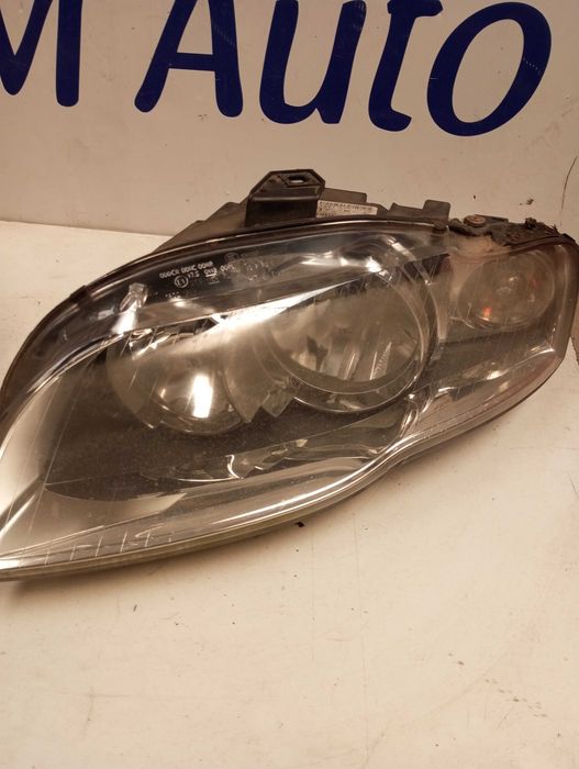 Par Faróis Óticas Audi A4 B7 — Compatível S-Line (8E0941004BL)