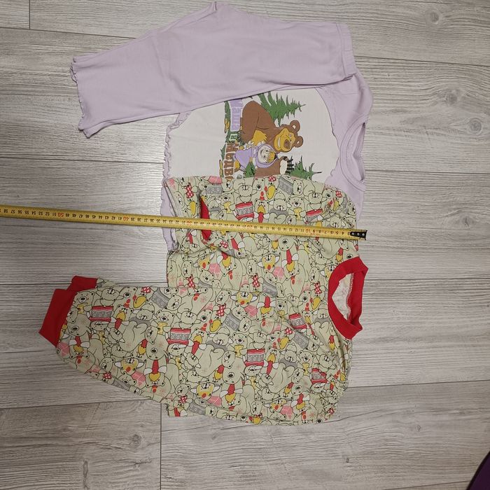 Віддам речі р. 122 та взуття 28р.