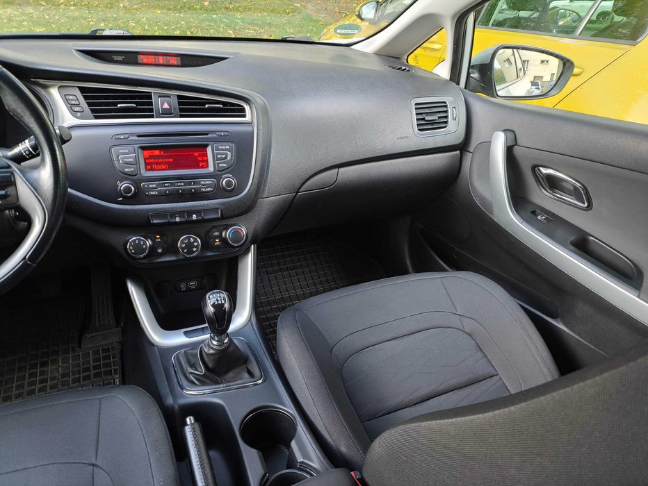KIA CEED 1.4 90 KM 2018r. 2x Nowe opony Super stan Wersja M