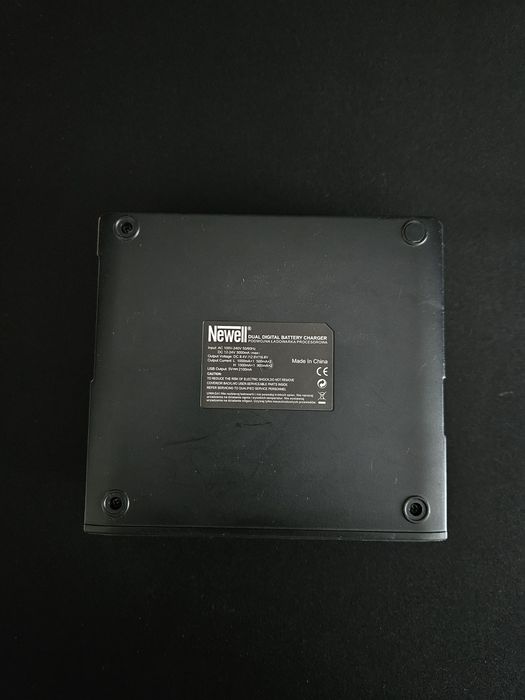 Ładowarka Newell DC-LCD FZ-100 Sony