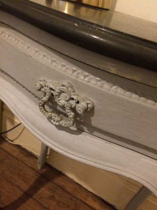 Mesas cabeceira antigas com tampo em mármore (valor unitário)