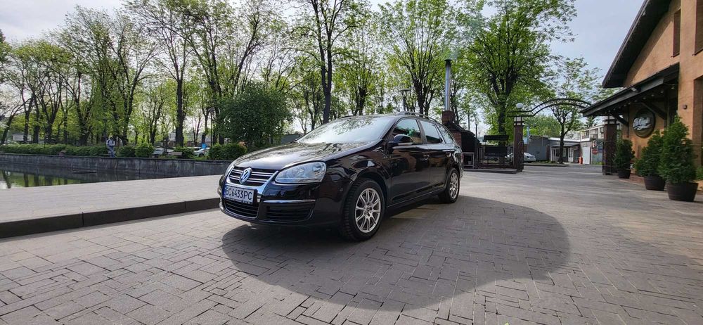 Продам Гольфа універсал 2008 року. Газ бензин. Мотор 1,6. 102 к.с.