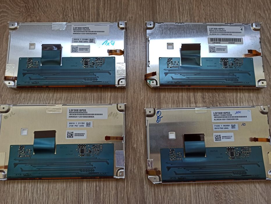 Екран з тачскріном для РНС510 RNS510