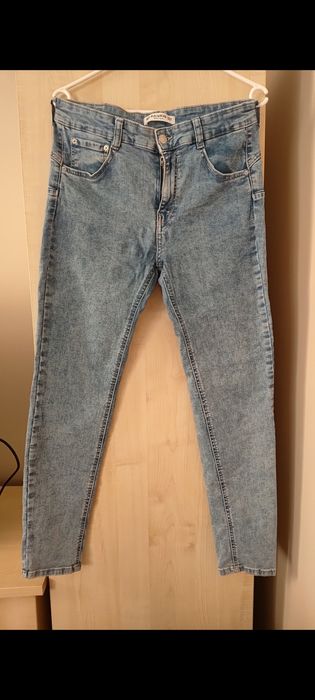 Okazja!! Jeansy  fit Pull&Bear wysoki stan r.42