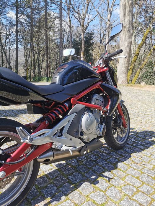 Kawasaki ER 6N 650cc