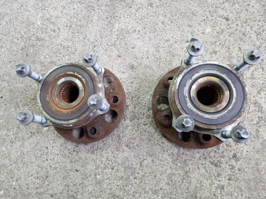 Mercedes S klasa W222 piasta łożysko tyl