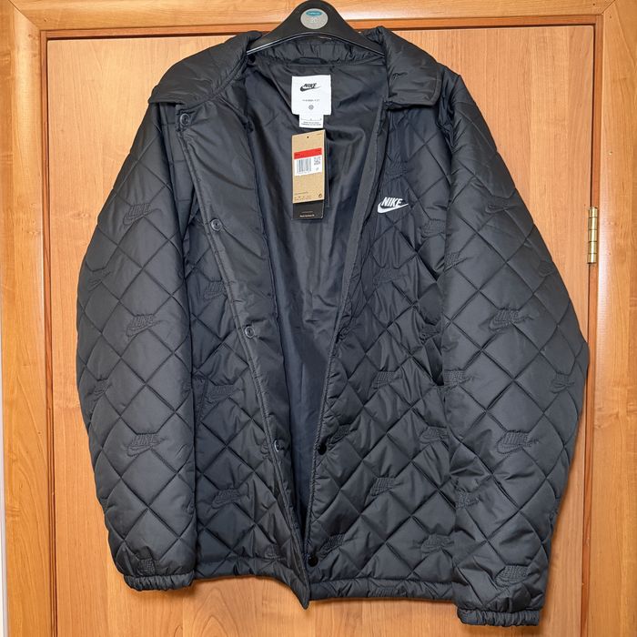 Оригінальний  Nike Club Coach Jacket розмір L