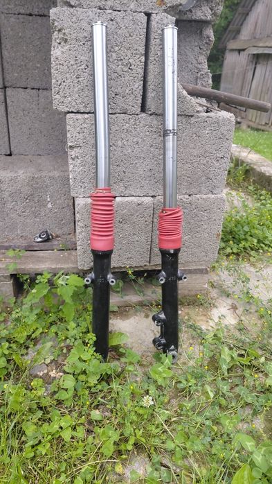 Продам вилку на вайпер v150a