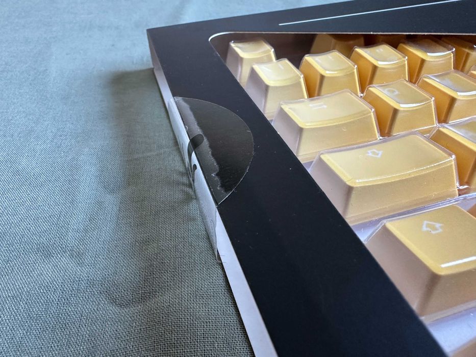 Conjunto de keycaps PBT Doubleshot Ducky ISO-PT amarelo novo e selado