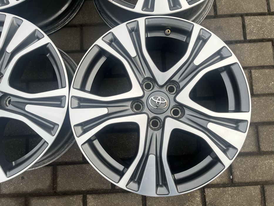 Felgi 17 Aluminiowe Toyota 5x114.3 Oryginalne