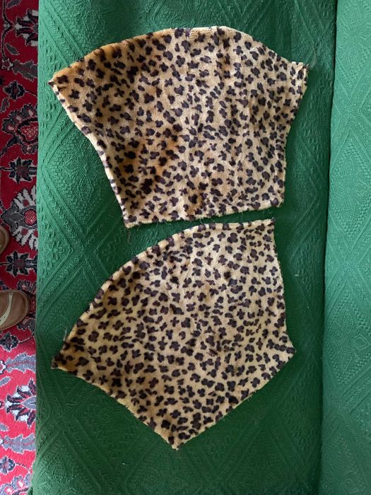 Kawałki sztucznego futerka do obszycia beżowe z wzorkami