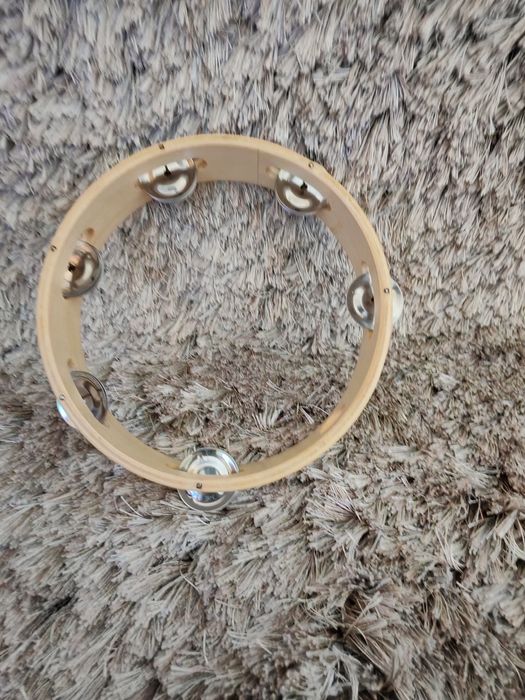 Pandeireta pequena em madeira