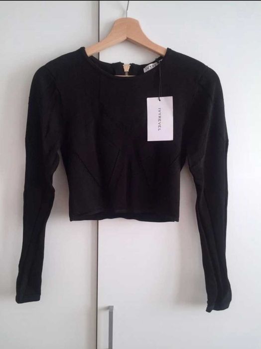 Ivyrevel czarna bluzka sweter crop top geometryczny wzór złoty suwak
