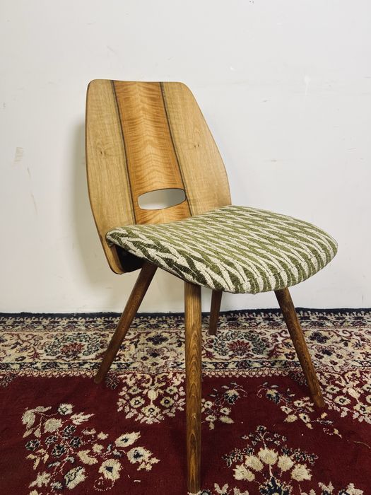 Krzesla PRL Lollipop F Jirak Tatra Nabytok Czechy mat 1958 kolekcje