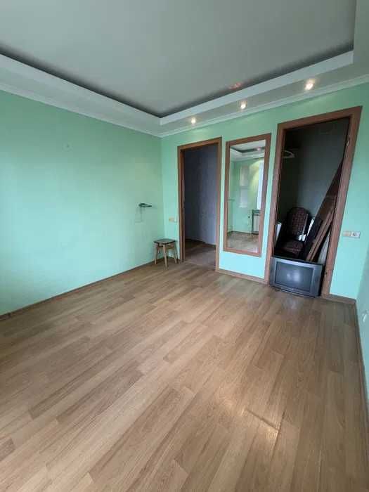 Продаж 3-кімнатна квартира Біла Церква
