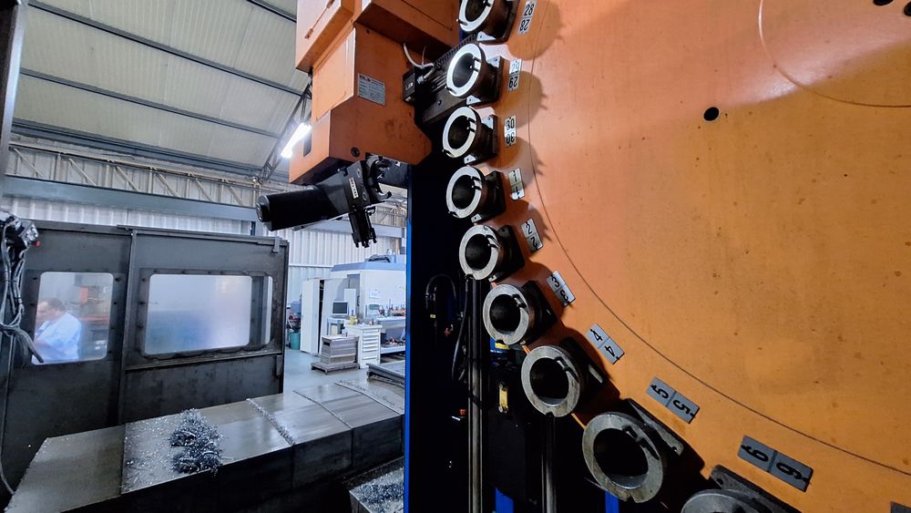 FIL FBT-G 200 - Fresadora cnc