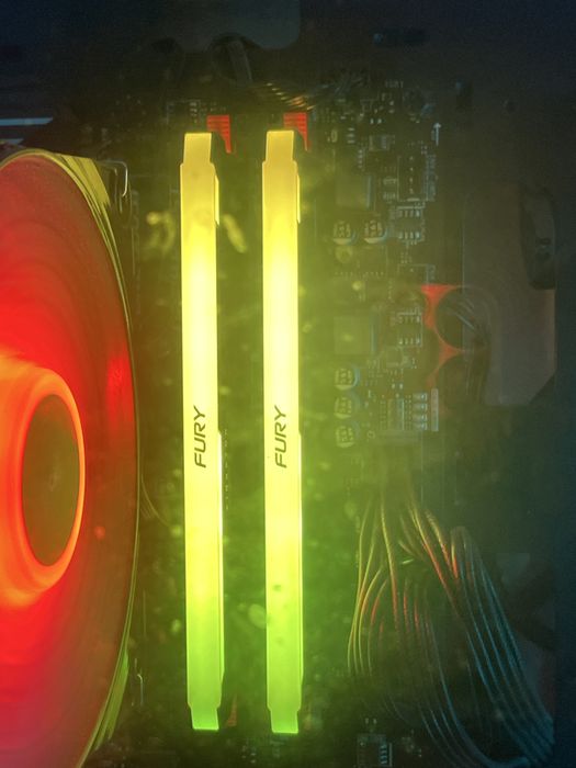 Оперативна памKingston DDR4 32GB (2x16GB) 3600Mhz FURY Beast RGB Black