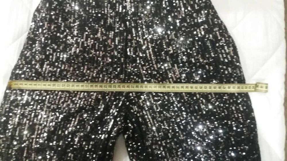 Круті жіночі штани з паєтками Zara.