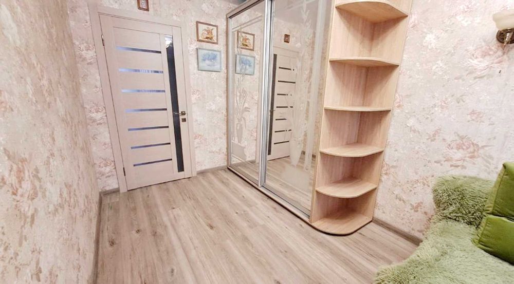 Продаю гарну 2к.квартиру-студію в Лісках, з меблями та технікою.ц6