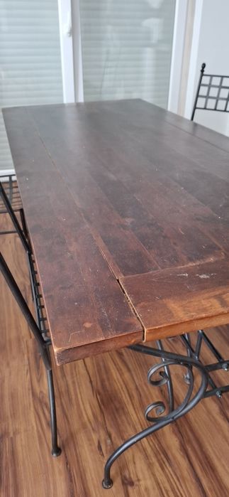 Mesa de jantar com 4 cadeiras