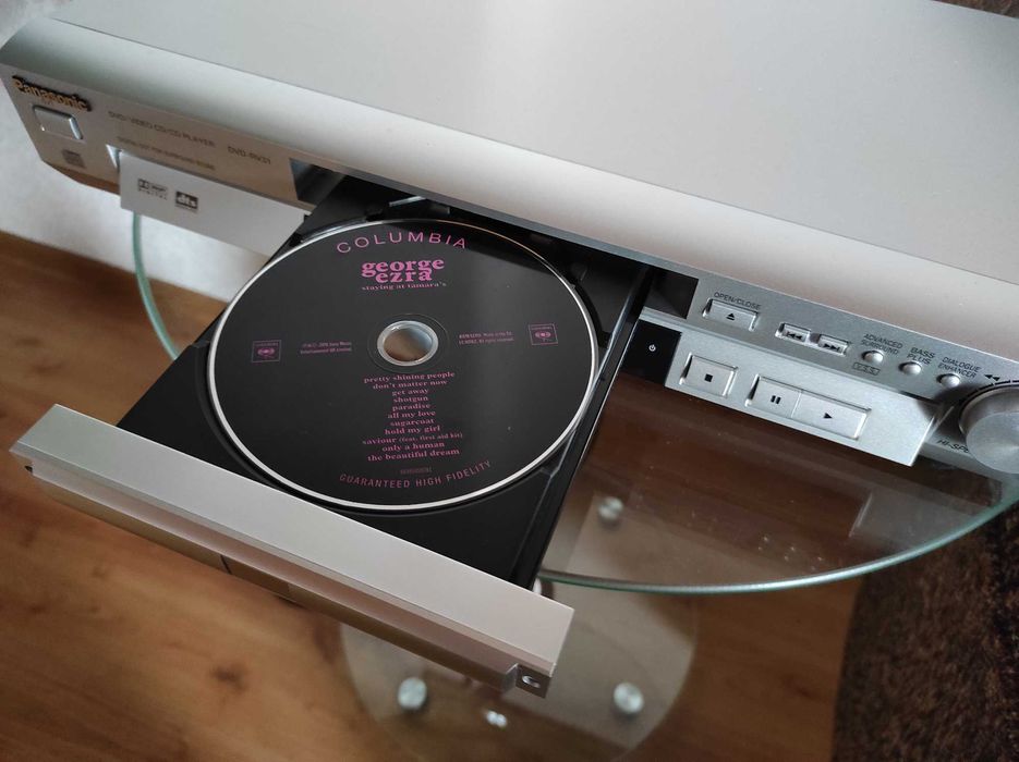 Odtwarzacz DVD Panasonic DVD-RV31 + pilot