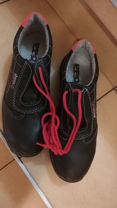 Buty robocze sztolkapy z podnoskiem