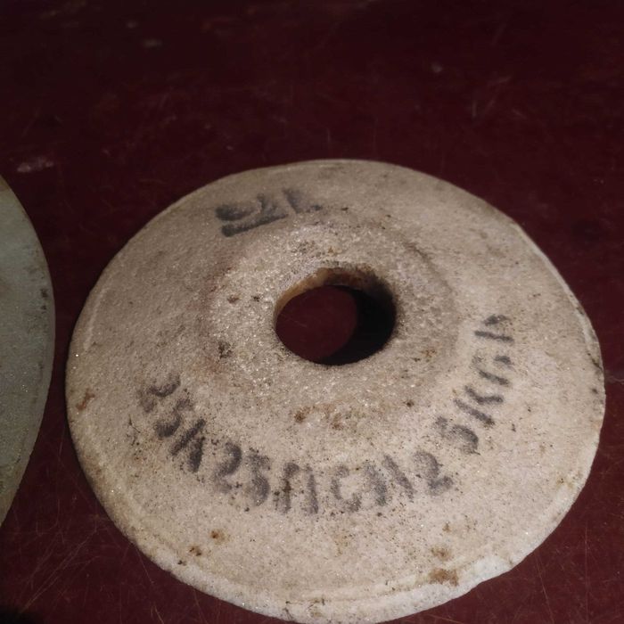 Диск новый заточной абразивный 150мм 120мм внутр. диаметр 32мм