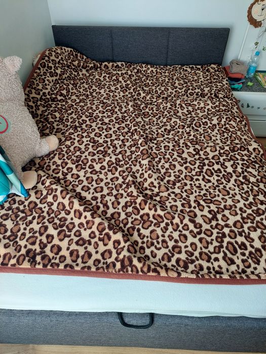 Łóżko 160x200 kontynentalne tapicerowane z materacem