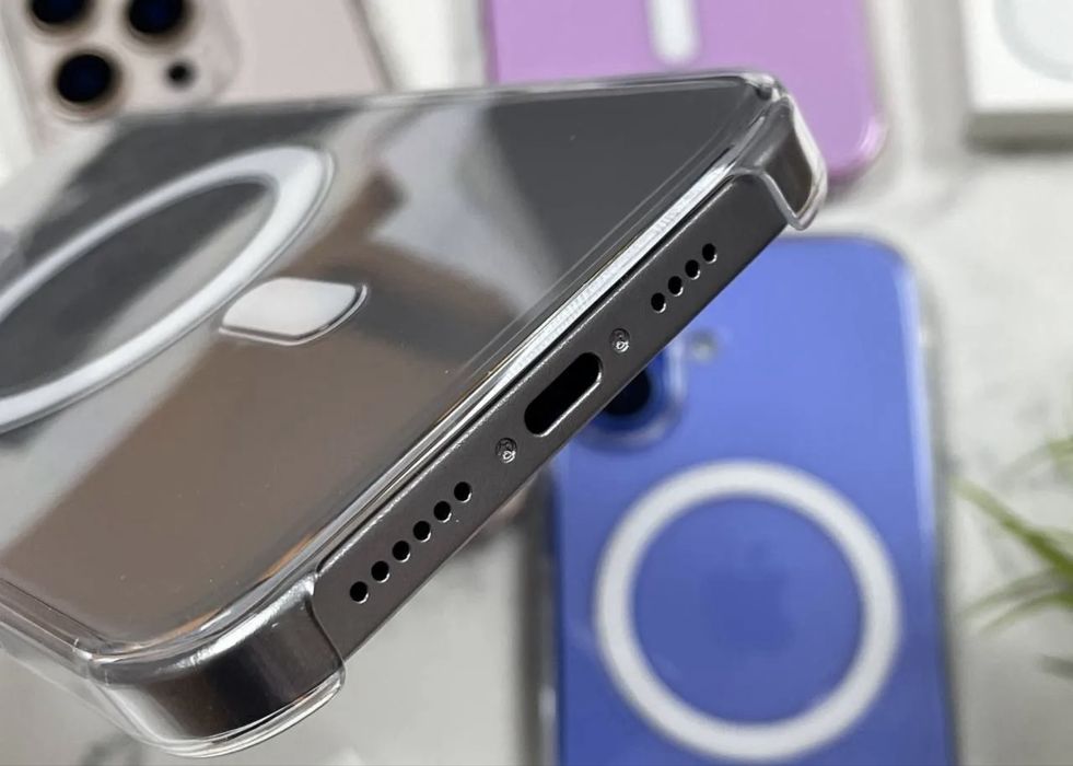 Чехол с Кнопкой iPhone 12-16 mini/Plus/Pro/Pro Max прозрачный