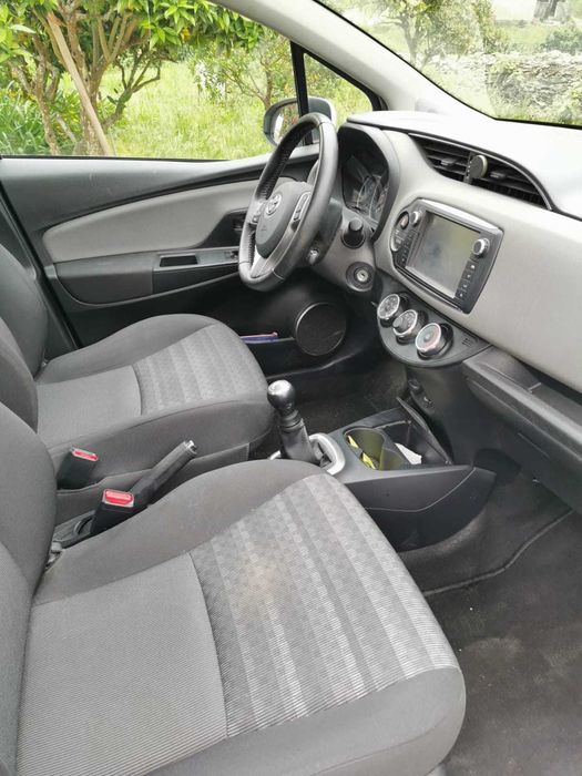 White Toyota Yaris 2016 for Sale – Excellent Condition