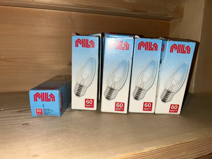 Żarówki Pila 60W