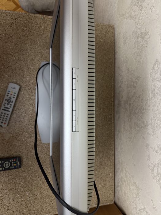 Телевізор Philips 20pf4110 20 дюймів для кухні або дачі