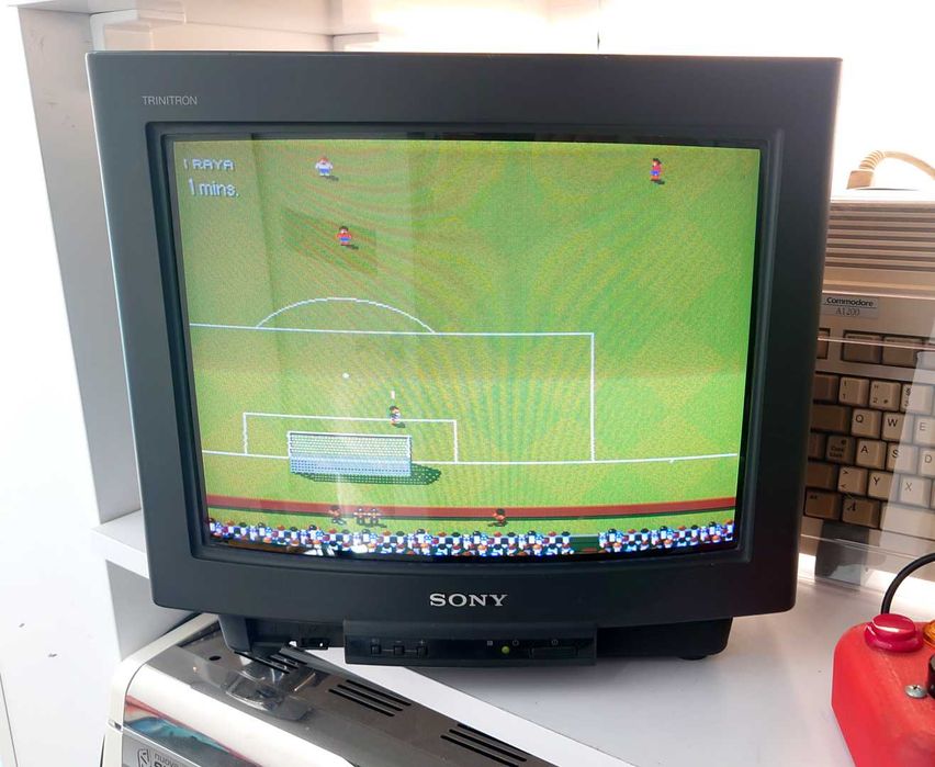 TV Sony KV-M1420D Amiga Commodore Atari
