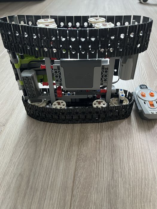 Lego technic 42065 zdalnie sterowana wyścigówka