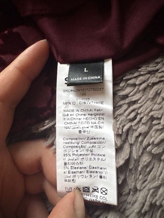 Винна святкова сукня