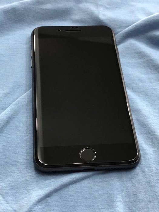 Продам айфон 8 плюс 64 гб