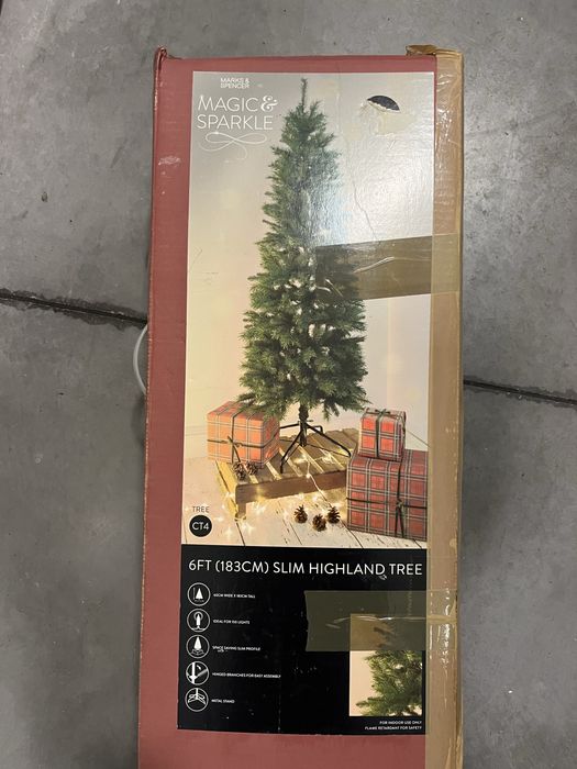 Arvore de Natal e Decoracoes