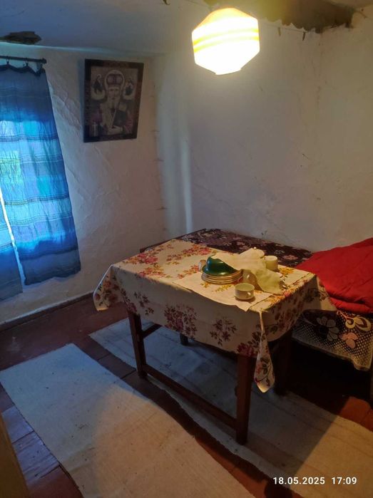 Житловий будинок та земельна ділянка 55,3 сот. с.Козьова