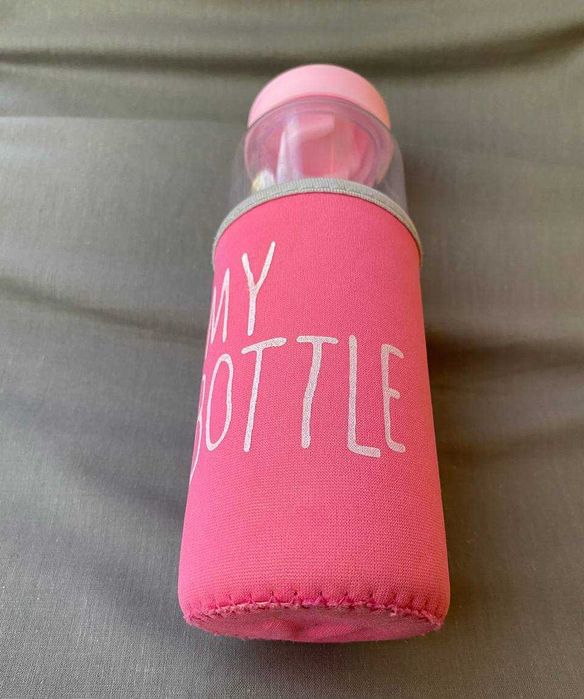 Бутылка My Bottle пластиковая розового цвета с чехлом