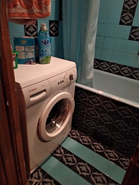 Здаю кімнату в 3-кімнатній квартирі на Борщагівці.