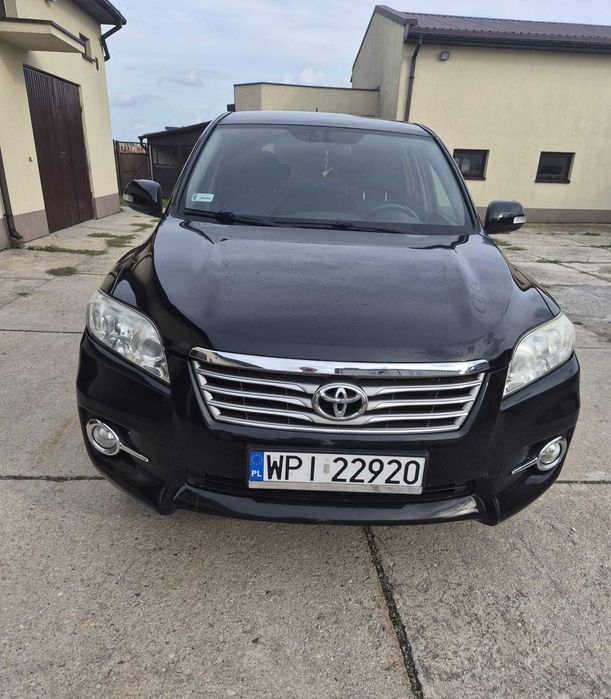 Toyota RAV-4 samochód