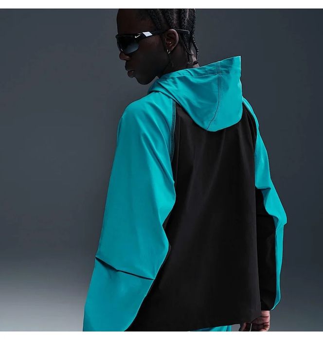 Оригінал !!! вітровка Nike Tech Windrunner Turquoise HM7151-345 ( S, M )